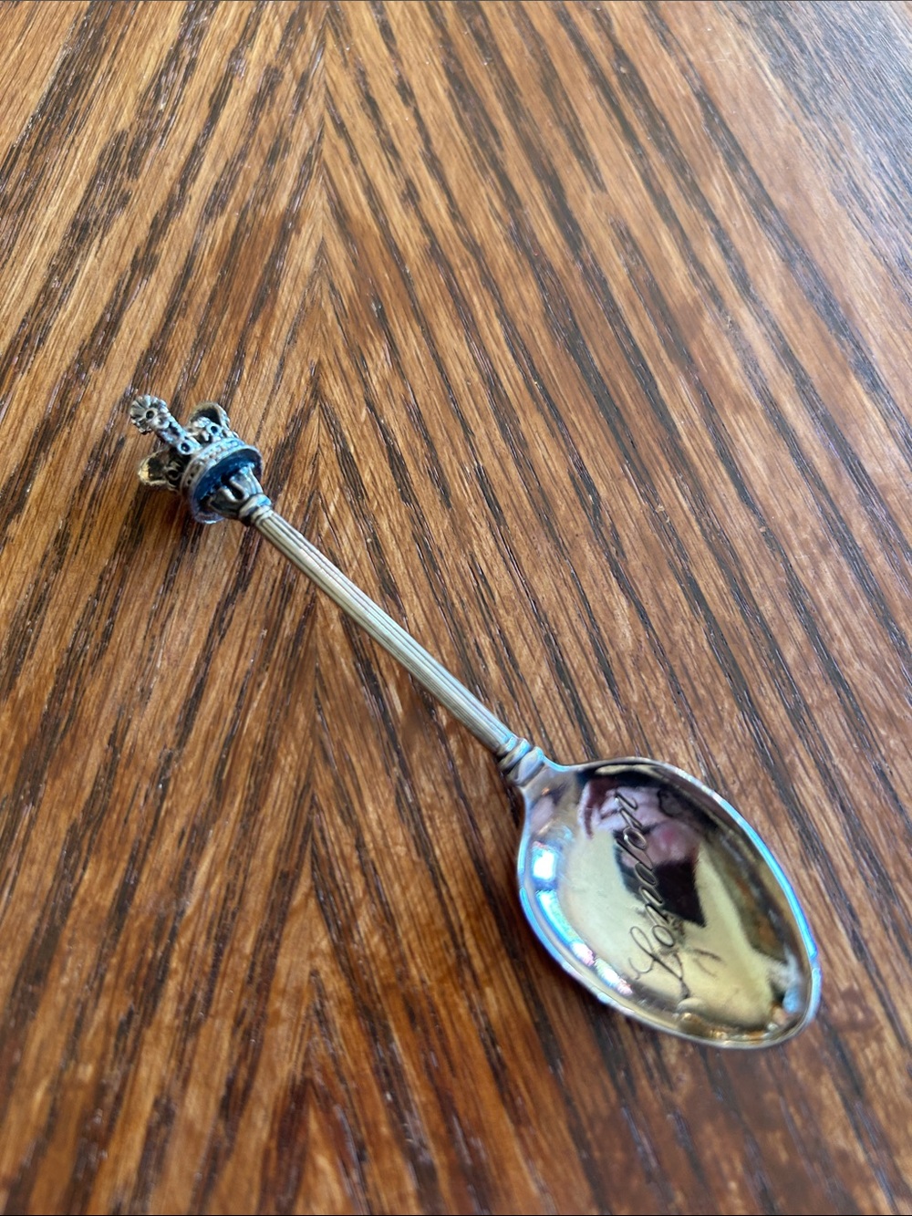 Vintage WAPW Great Britain Silver Plated London 3D Crown Finial Souvenir Spoon